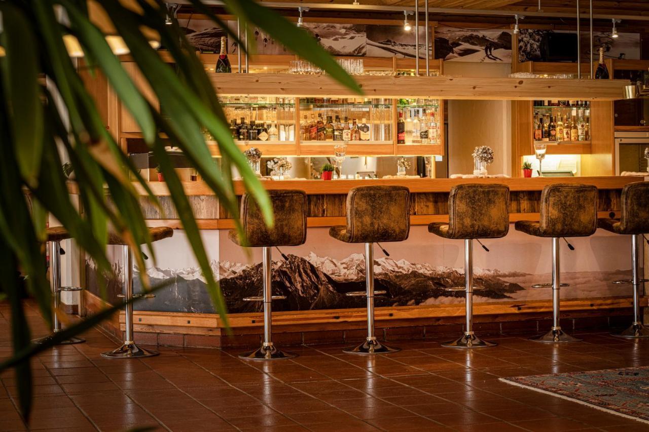 באד הופגסטין Hotel Das Gastein - Ganzjaehrig Inklusive Alpentherme Gastein & Sommersaison Inklusive Gasteiner Bergbahnen מראה חיצוני תמונה